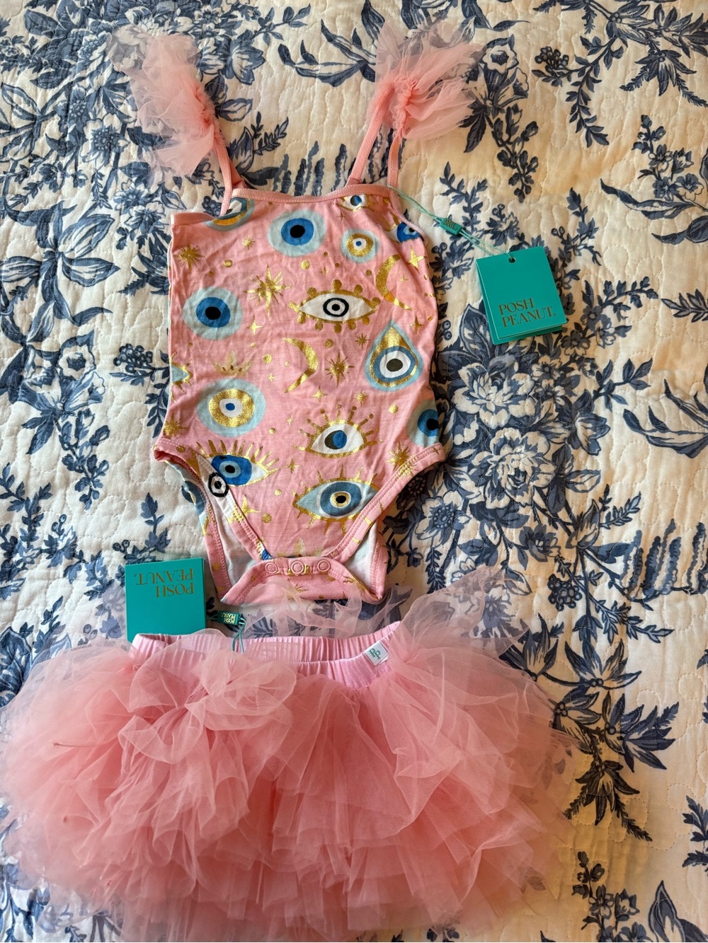 Posh peanut onesie & tulle skirt